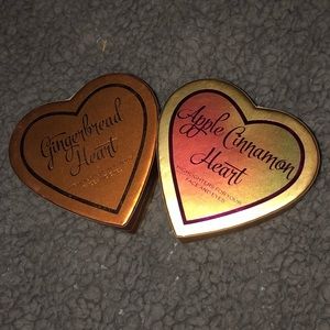 I ❤️ Revolution Baked Highlighters